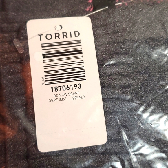 ❤️NWT TORRID SCARF ☆ BREAST CANCER AWARENESS  ☆ BCA ☆ VERY SOFT ☆ PINK RIBBON - Picture 3 of 7